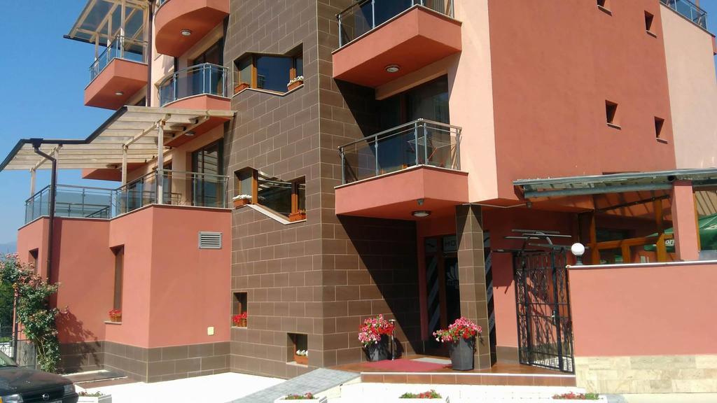 Hotel Elegance Ognianowo